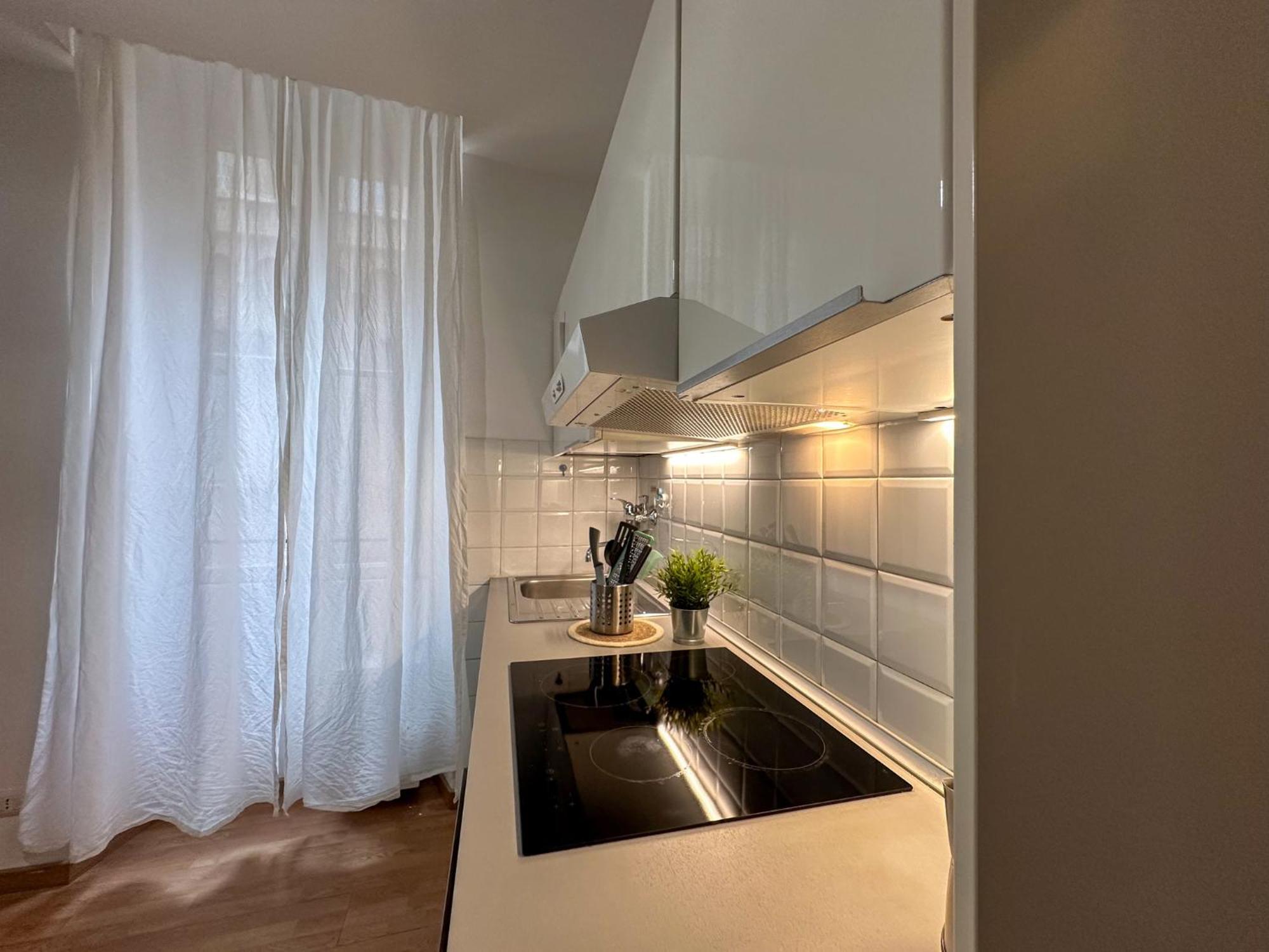 Apartment By The Colosseum - White Chic Flats روما المظهر الخارجي الصورة